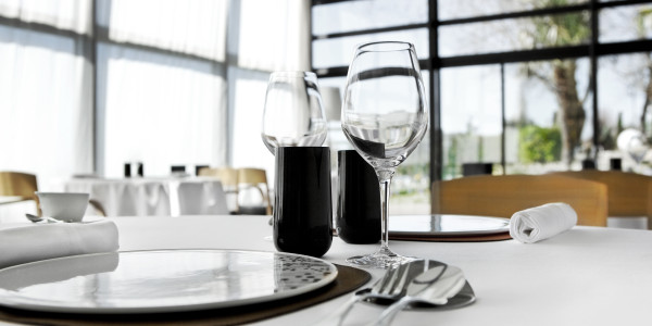 Tramitación de Licencias Apertura / Actividad y Permisos en València · Permisos de Apertura Restaurantes